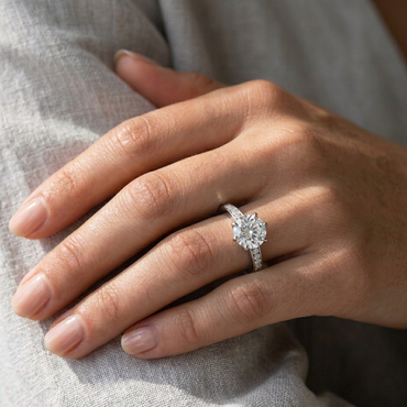 Round Lab Diamond Ring For Maximum Shine in Platinum