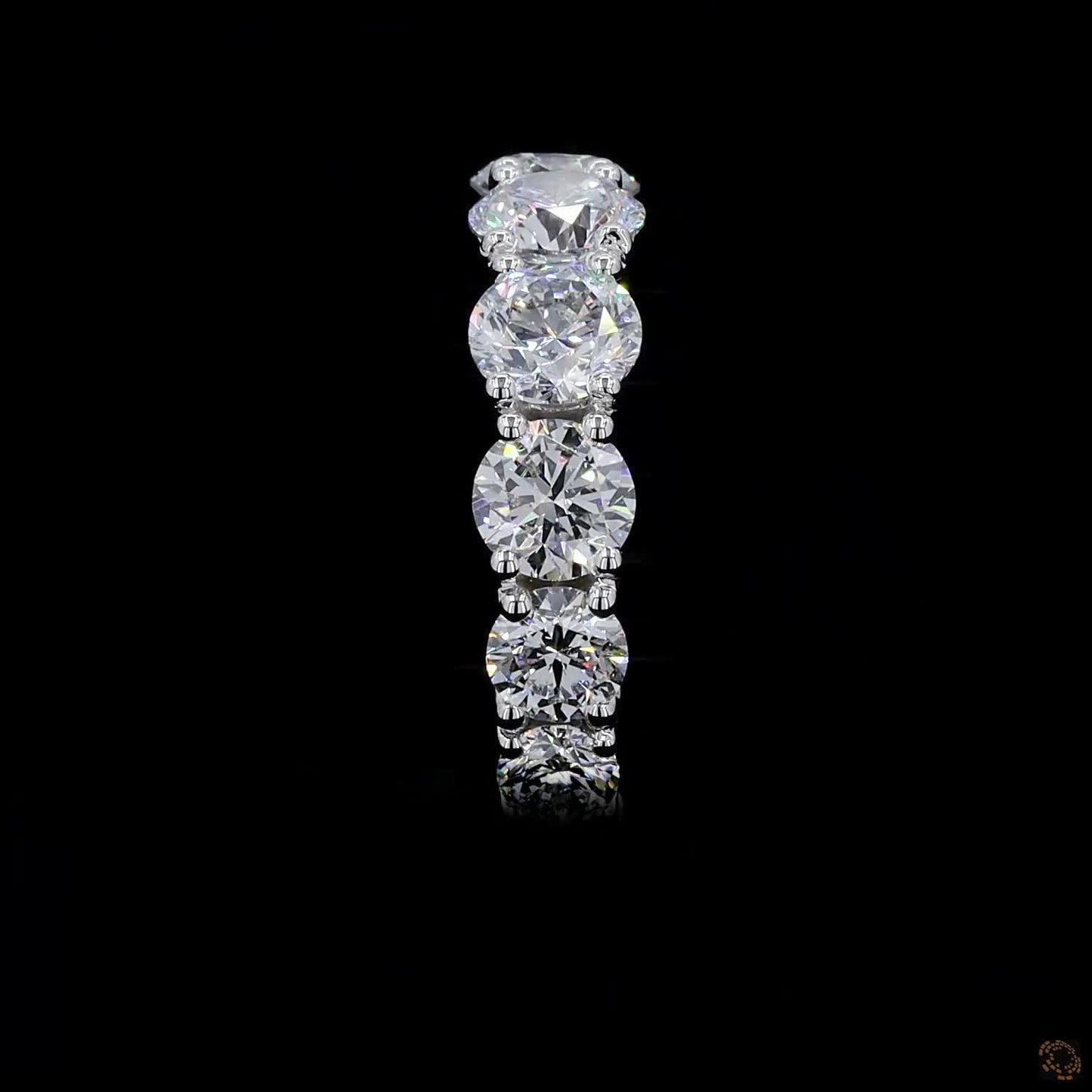 Luxury lab grown diamond band certified