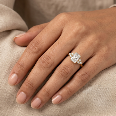 1.51 Ct Radiant & Round Cut Lab-Grown Diamond Solitaire Ring With Accents in 9K, 14K, 18K Gold or 950 Platinum.