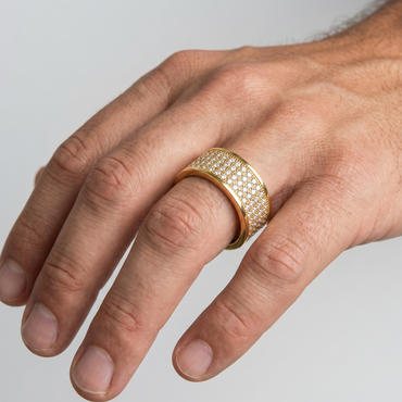 Yellow Gold Men’s Round Lab Diamond Band