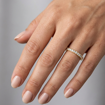 Round-Cut Lab-Grown Diamond Band In 9K Yellow Gold