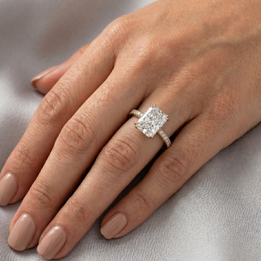 Luxury yellow gold radiant and round lab grown diamond ring