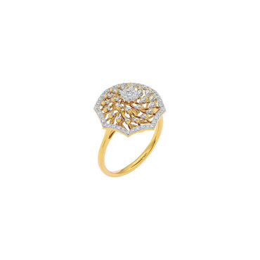 Yellow Gold Round Diamond Cocktail Ring For A Luxurious And Ethical Statement