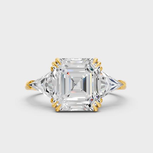 Luxury Square Emerald Triangle Diamond Ring In Yellow Gold Elegant Jewelry