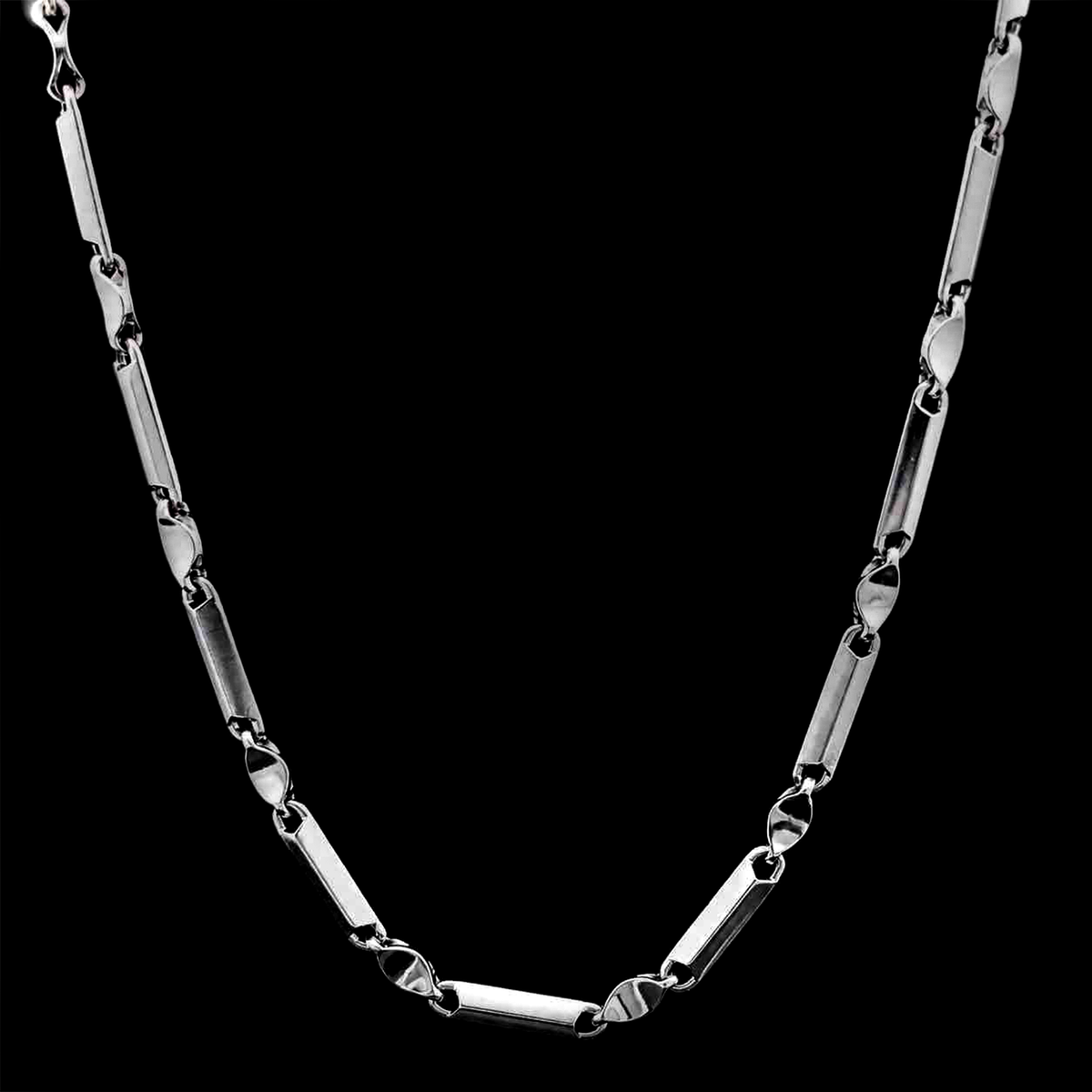 Studio product shot of the Inasha Diamonds 950 platinum chain for men with alternating bar links