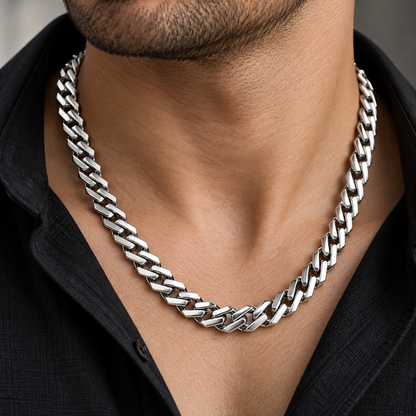 Close-up view of a Cuban link platinum chain necklace for men in genuine 950 platinum