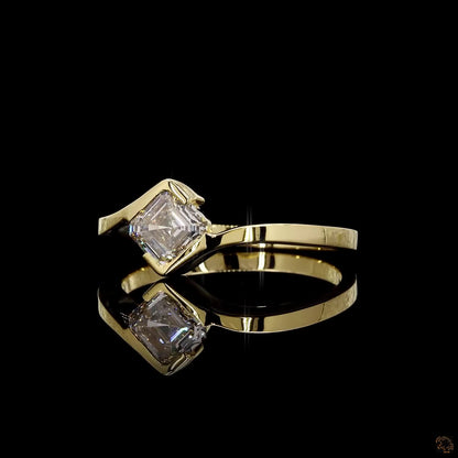 IGI certified lab grown diamond ring yellow gold