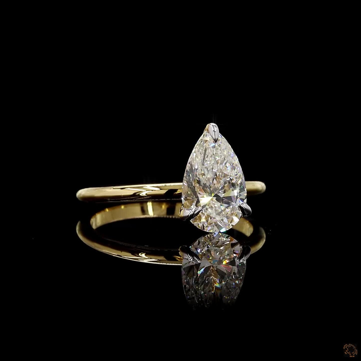 IGI certified lab grown diamond ring yellow gold