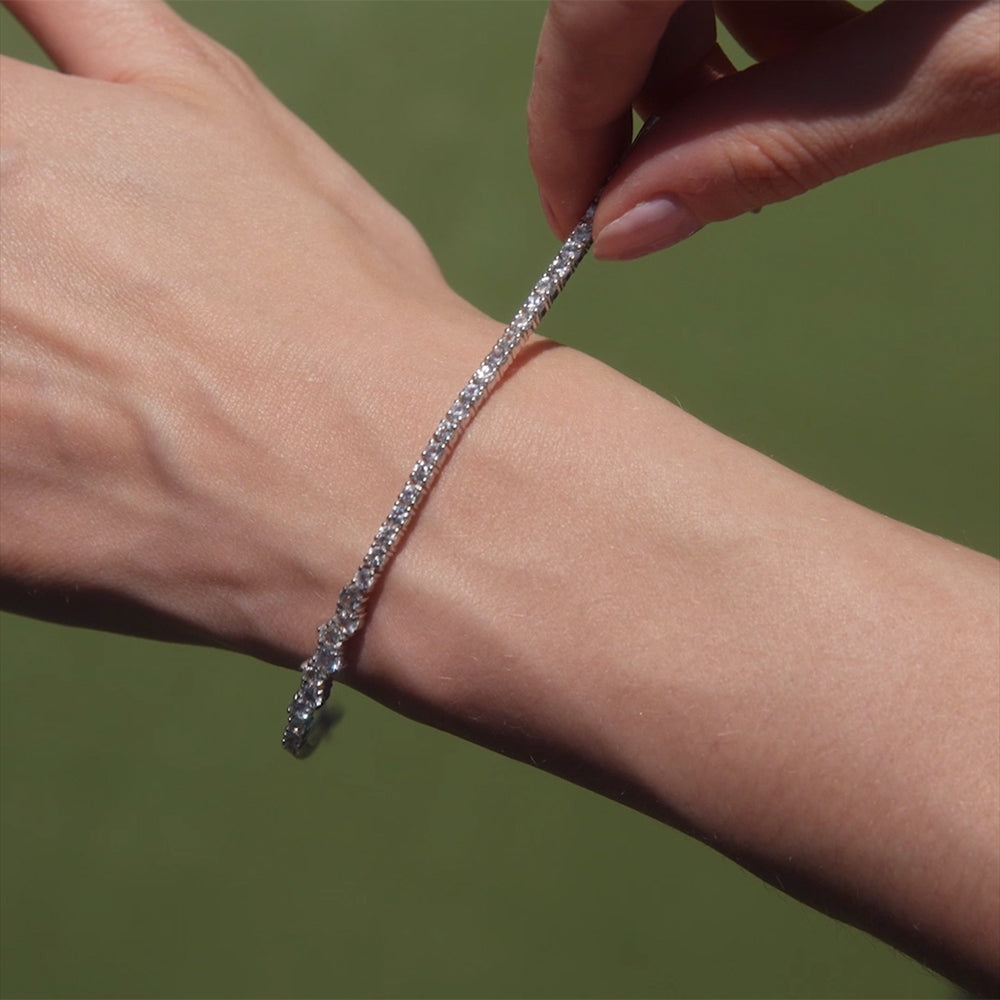 4.25 Carat Emerald Cut LGD Certified Womens bracelet in