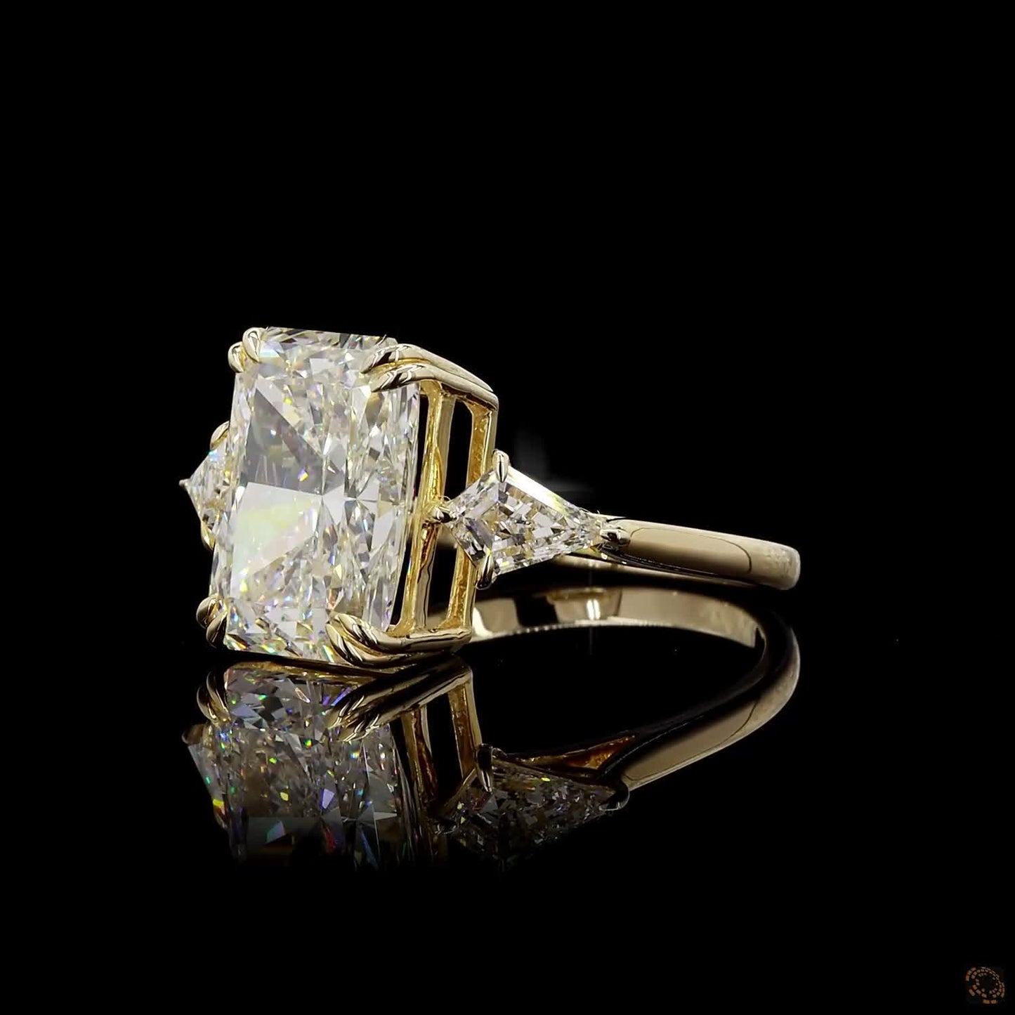 certified lab grown diamond three stone ring yellow gold