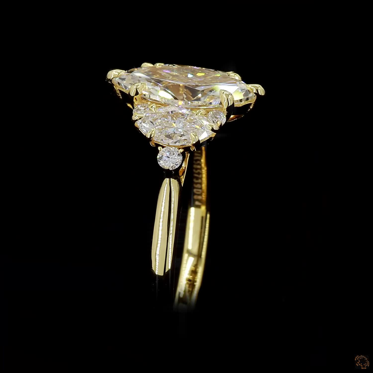 Elegant 2.38 Ct Lab-Grown Diamond Statement Ring In 14K Yellow Gold