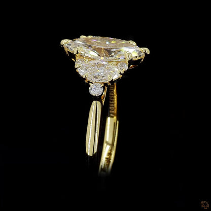 Elegant 2.38 Ct Lab-Grown Diamond Statement Ring In 14K Yellow Gold
