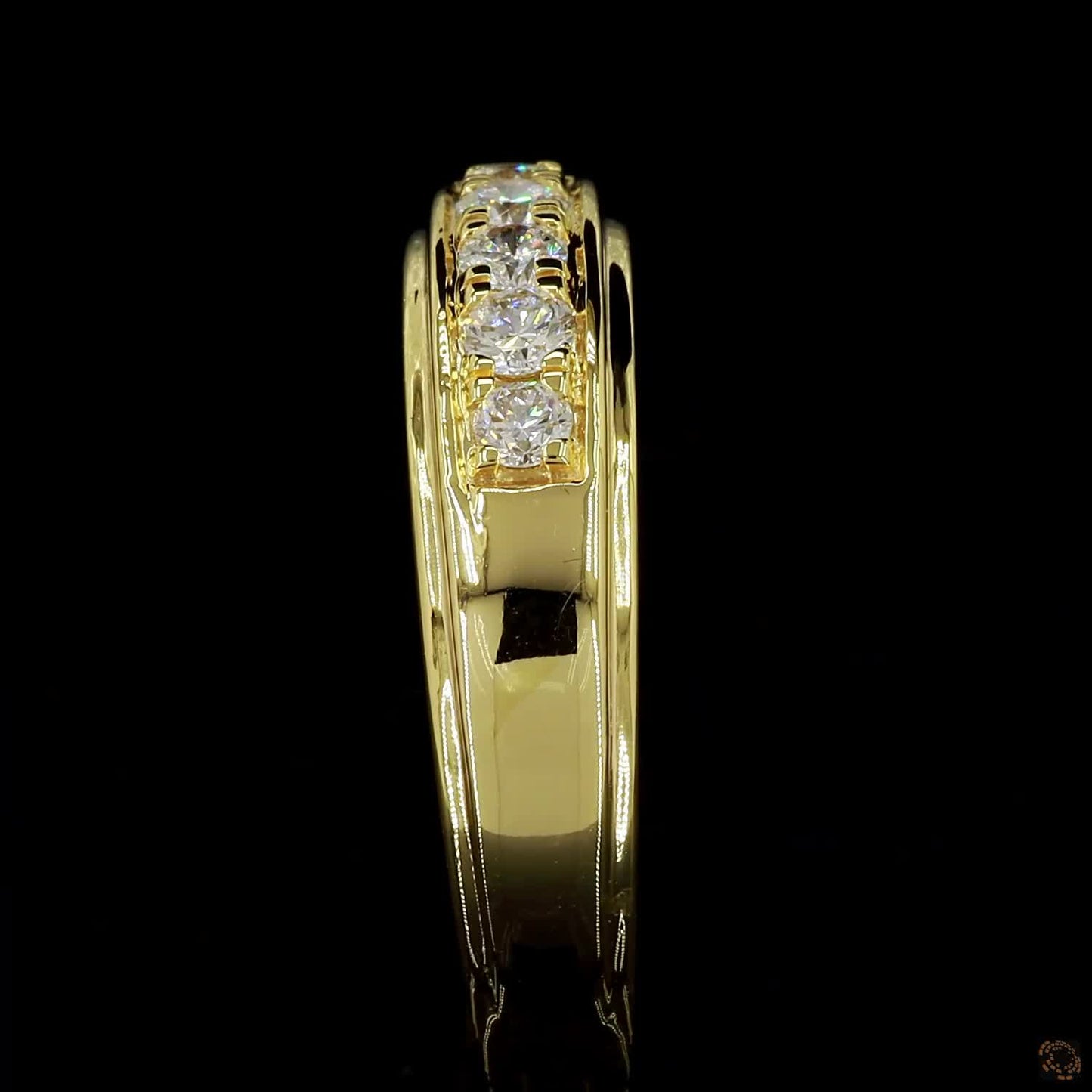 Men’s Diamond Ring in Yellow Gold