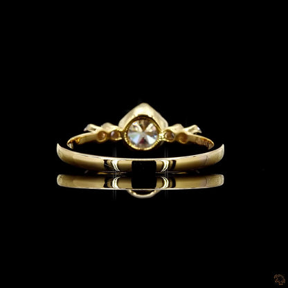 Elegant yellow gold lab grown diamond ring with side stones