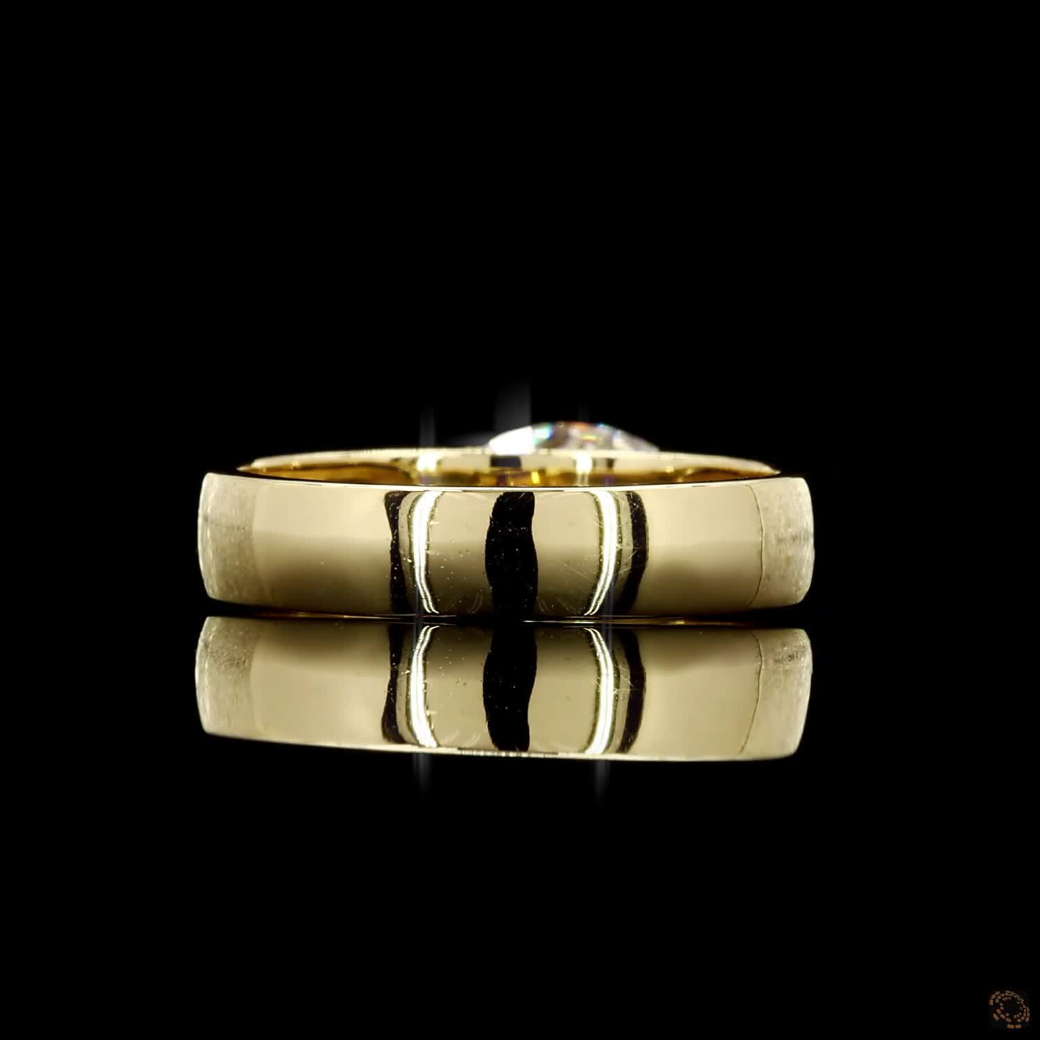 Elegant yellow gold lab grown oval diamond ring