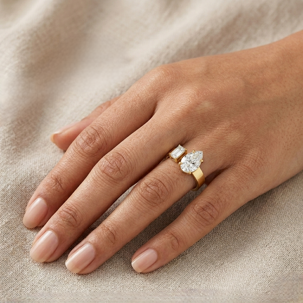 1.8 Ct Emerald & Pear Lab-Grown Diamond Toi Et Moi Ring