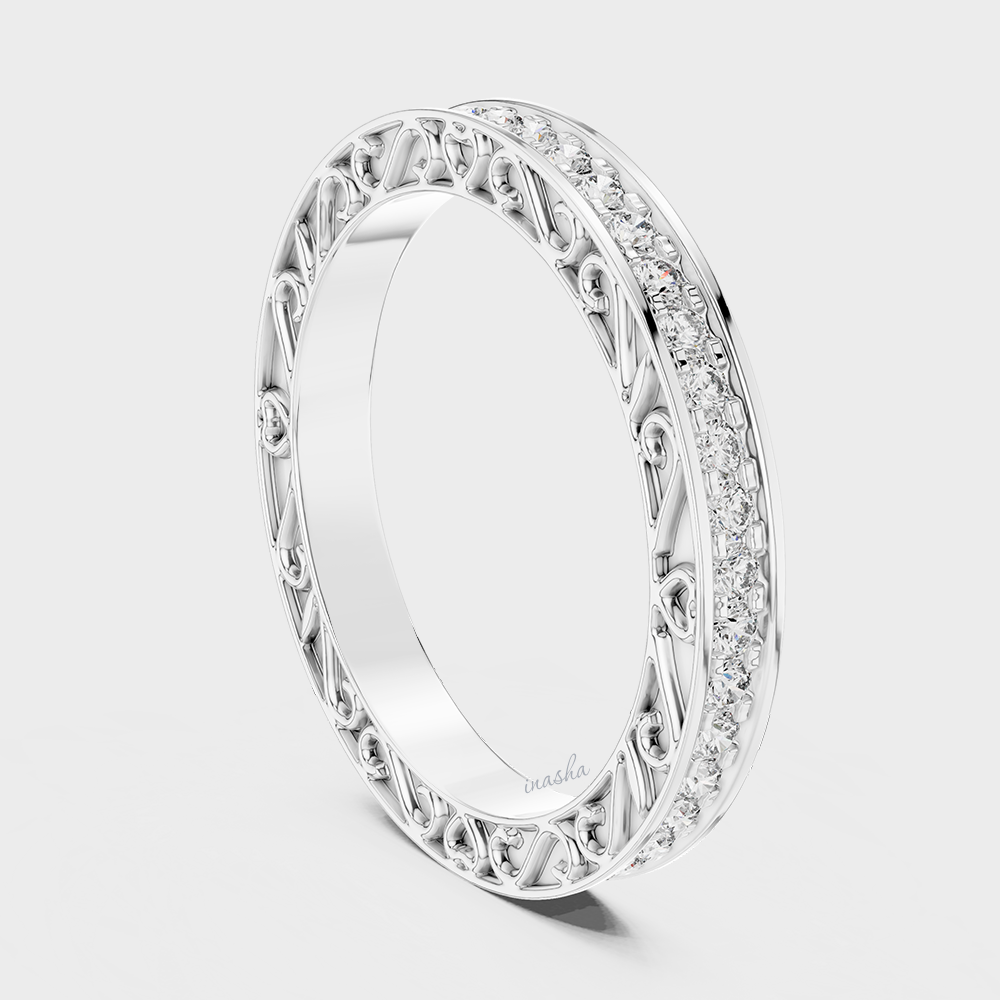 Timeless lab grown diamond band