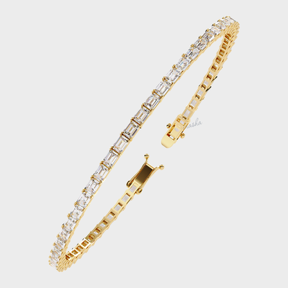 Emerald cut lab grown diamond tennis bracelet in yellow gold customizable luxury jewelry