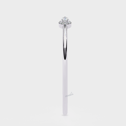 Luxury White Gold Bracelet Featuring Lab-Grown Pear and Round Diamonds