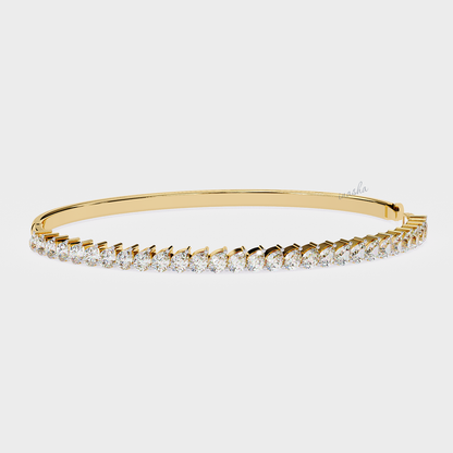 Certified Lab-Grown Pear Cut Diamond Kada Bracelet in Yellow Gold