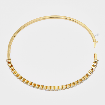 Premium Lab-Grown Diamond Kada Bracelet Pear Cut Yellow Gold