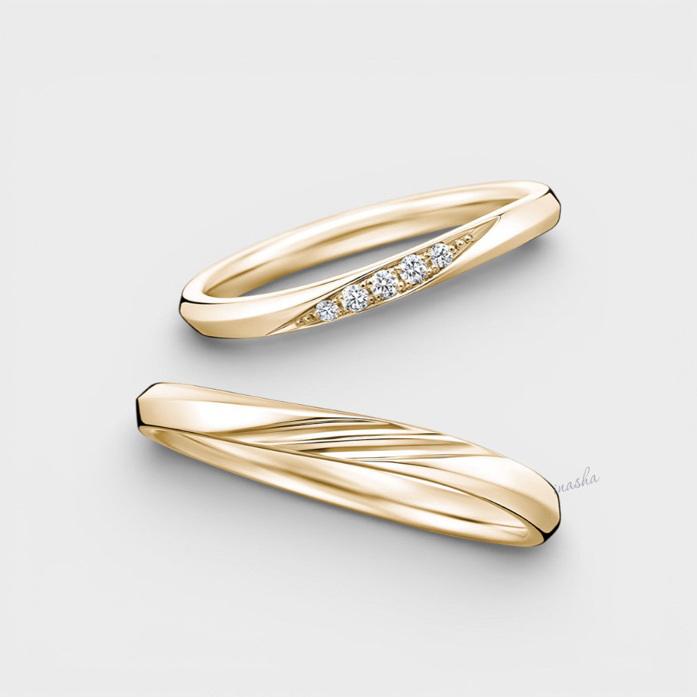 Luxury Yellow Gold Women’s Diamond Ring with Men’s Classic Band