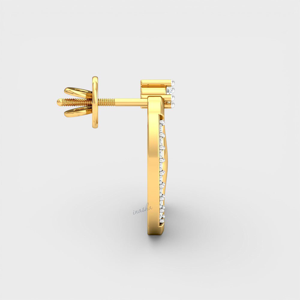 Timeless Certified Lab-Grown Diamond Earrings with radiant sparkle in Yellow Gold.
