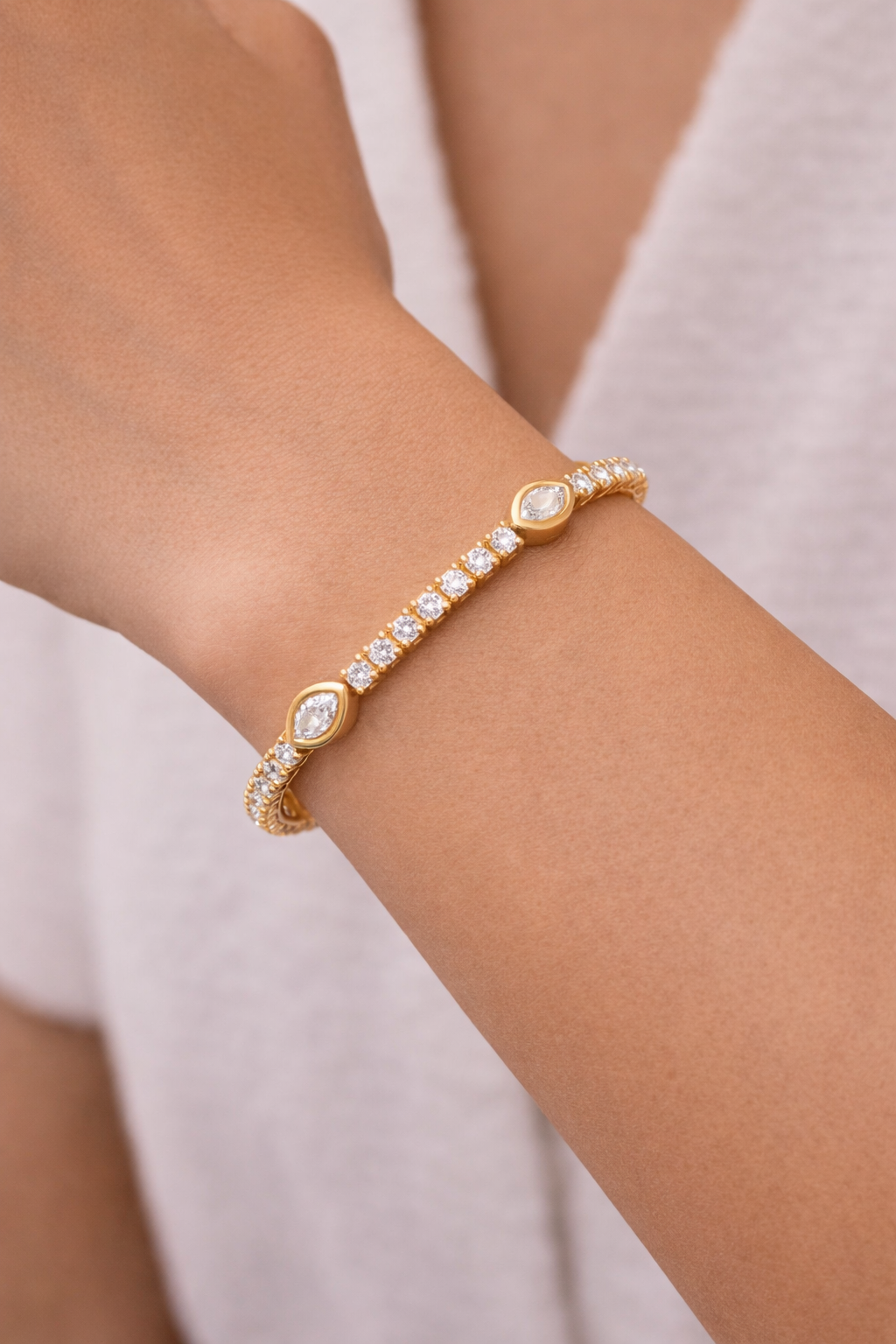 Yellow Gold Lab Grown Marquise And Round Diamond Tennis Bracelet 