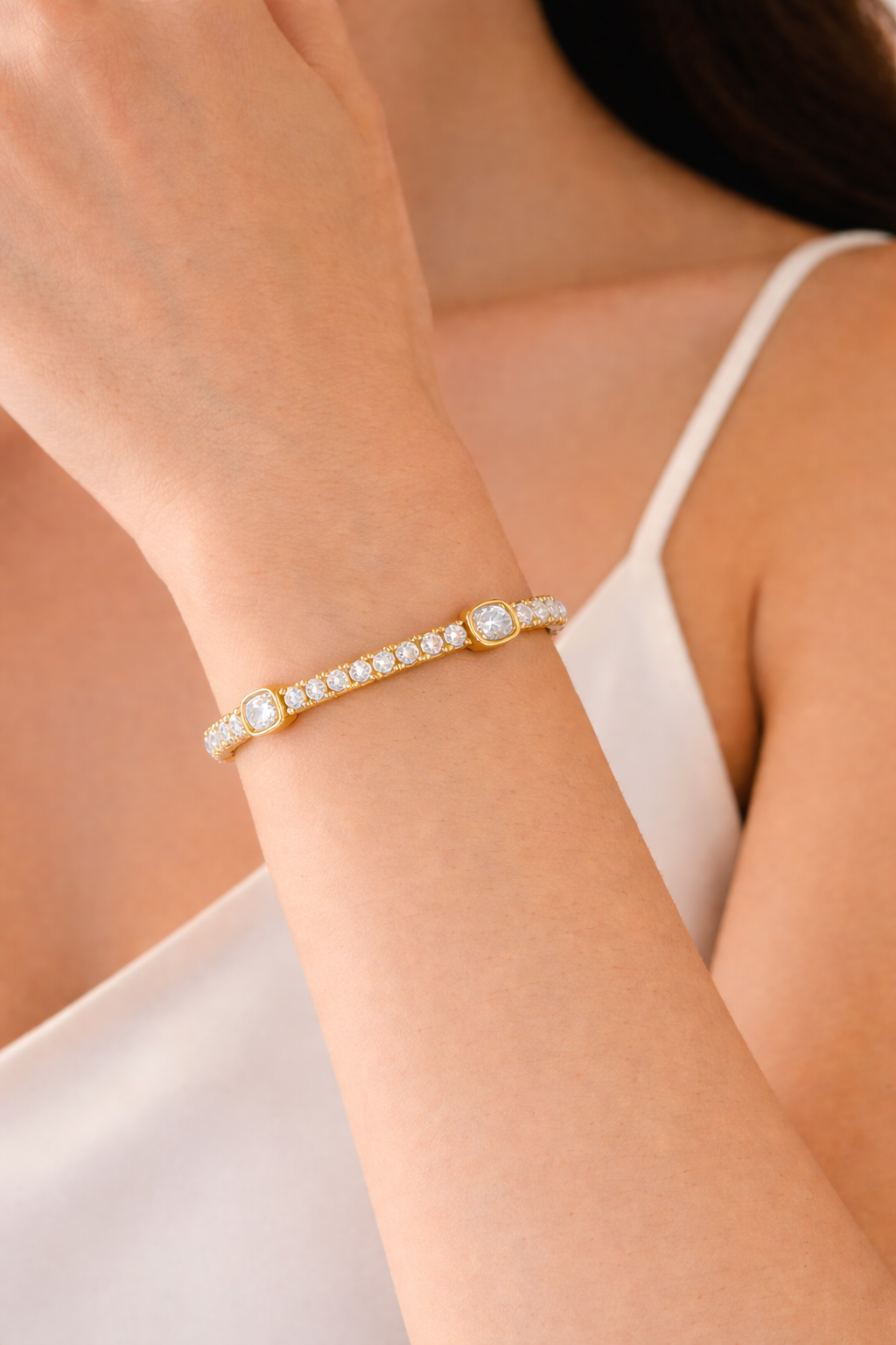 Yellow Gold Radiant And Round Diamond Tennis Bracelet