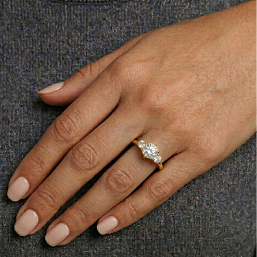 Three Stone diamond ring in Yellow Gold