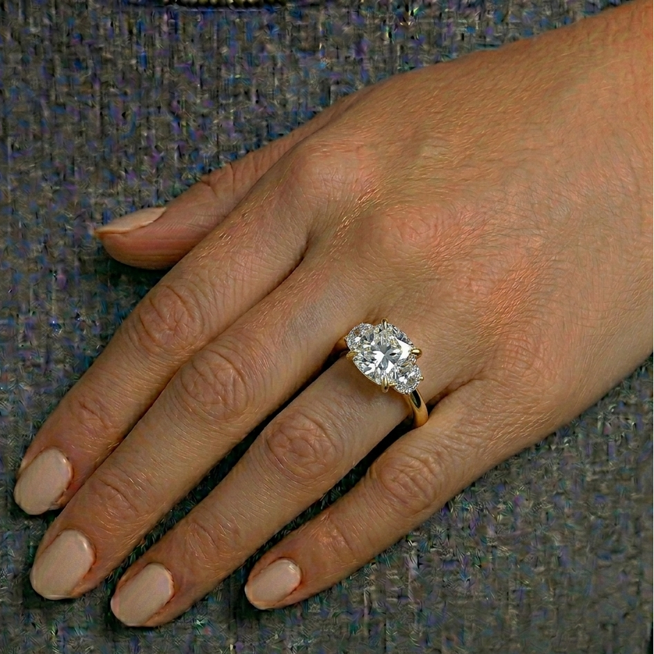  Round-Cut Lab-Grown Diamond Ring in Yellow Gold