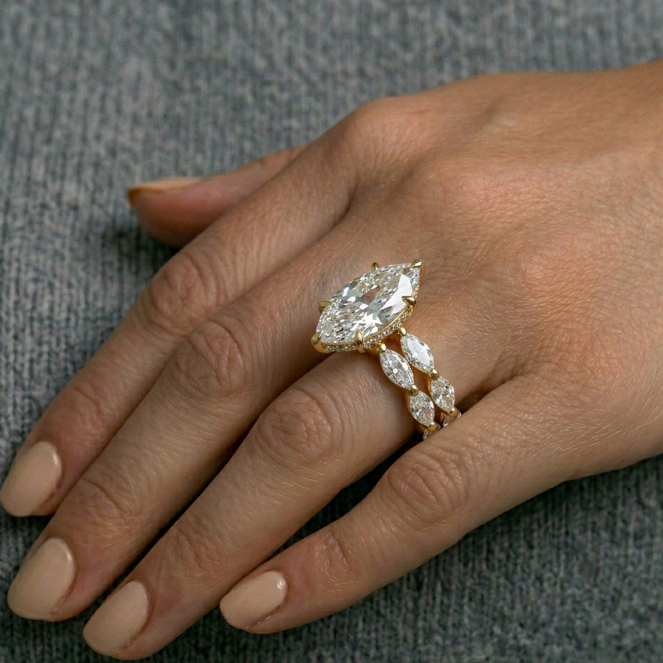 5.72 Carat Marquise Diamond Ring Set In Yellow Gold Fine Jewelry