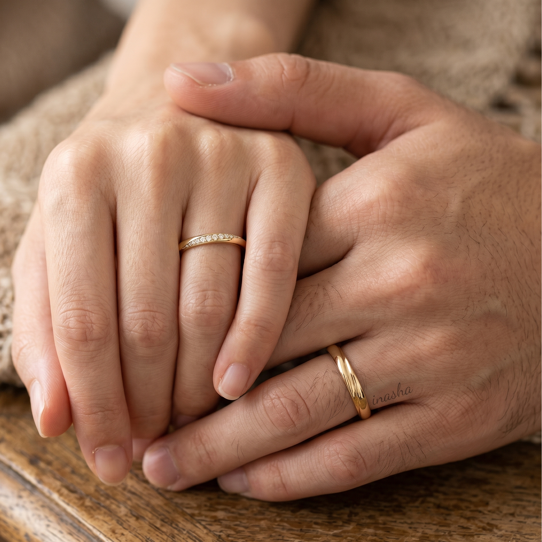 Women’s Round Cut Diamond in Yellow Gold & Men’s Plain Band