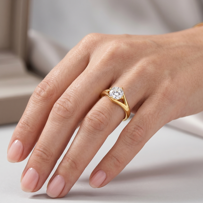  Yellow Gold Jewelry Showcasing A Round-Cut Lab-Grown 