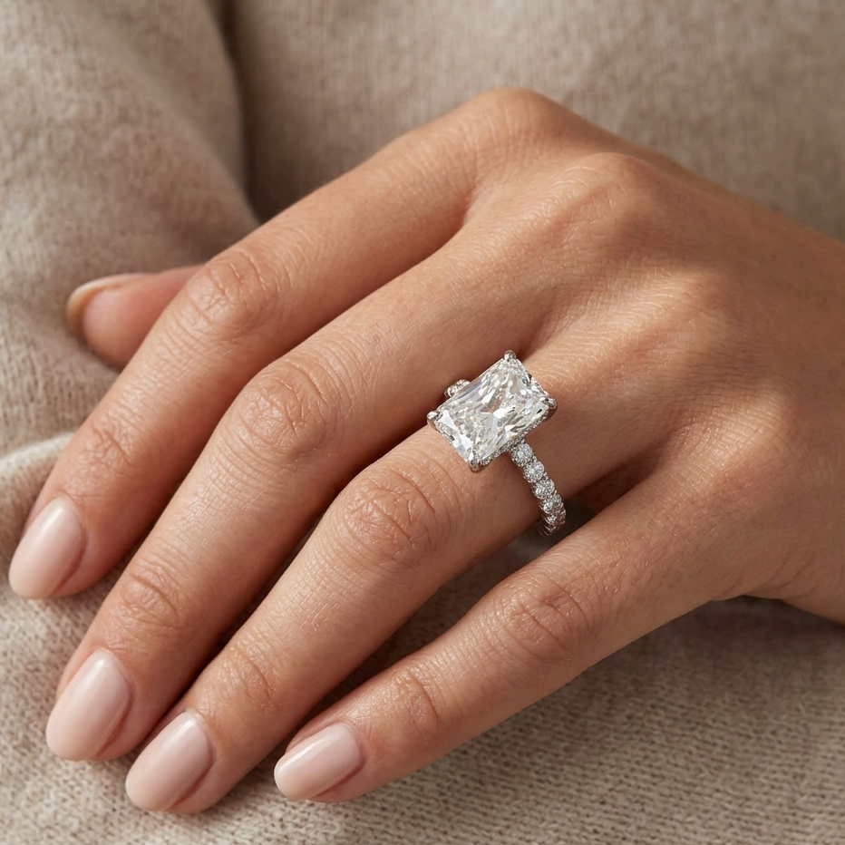 White Gold Radiant Engagement Ring in diamond