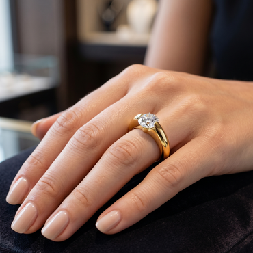 Round Diamond Engagement Ring In 14K Yellow Gold