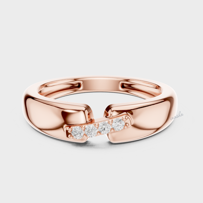 Men’s diamond ring in rose gold
