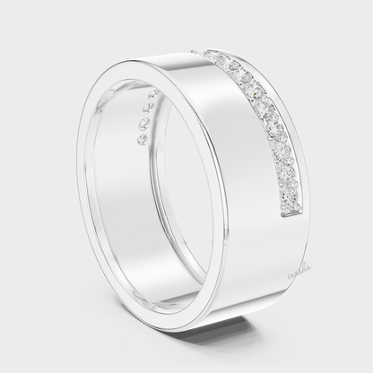 Men’s diamond ring in white gold