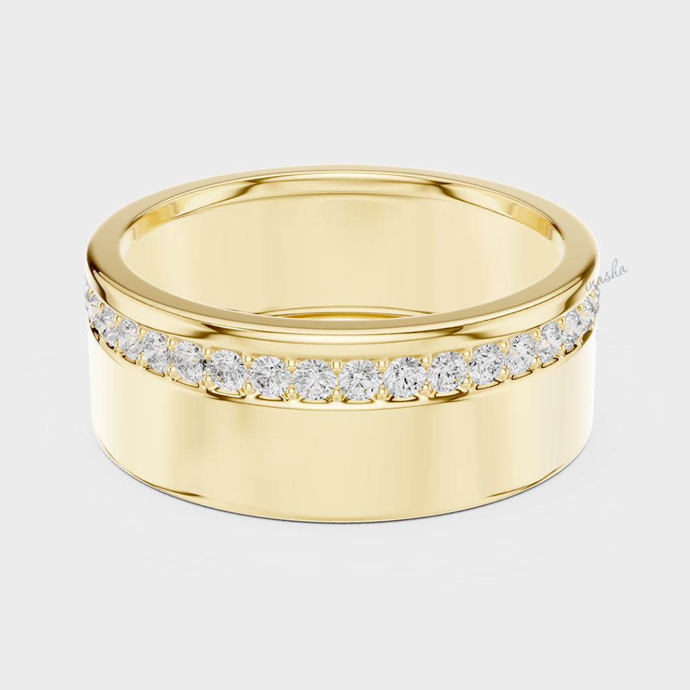 Men’s diamond ring in yellow gold