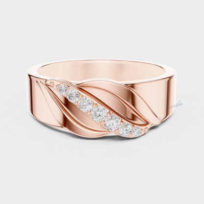 Men’s diamond ring in rose gold