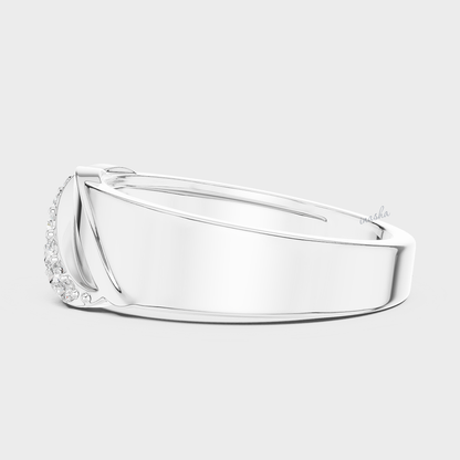 Men’s diamond ring in white gold