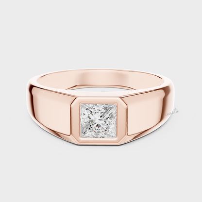 Men’s diamond ring in rose gold
