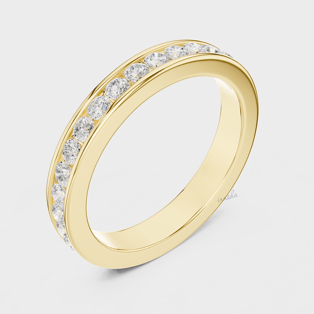 Men’s diamond ring in yellow gold