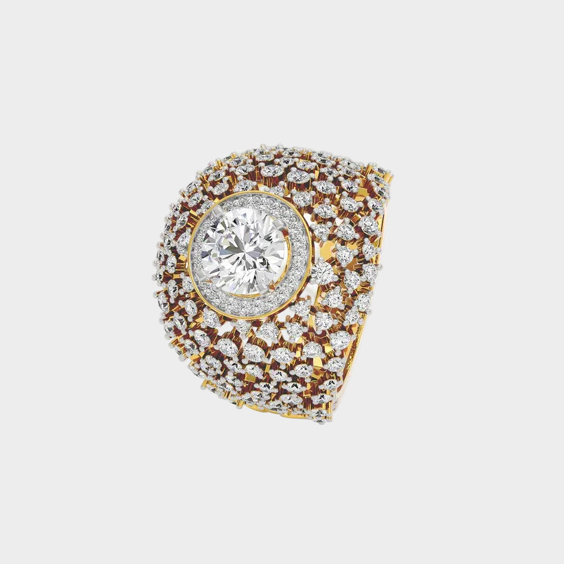 Sustainable yellow gold cocktail ring with Gli certified round-cut lab diamonds
