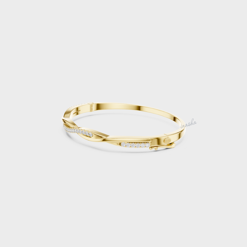 Lab-Grown Round Cut Diamond Kada Bracelet in Yellow Gold