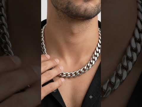 Discover understated sophistication with the Classic Curb Link Men’s Platinum Chain by Inasha Diamonds. Mastercrafted in genuine 950 platinum, this timeless design combines smooth interlocking links with exceptional daily durability. Available in 20 Inch, 22 Inch, and 24 Inch lengths to complement your style.