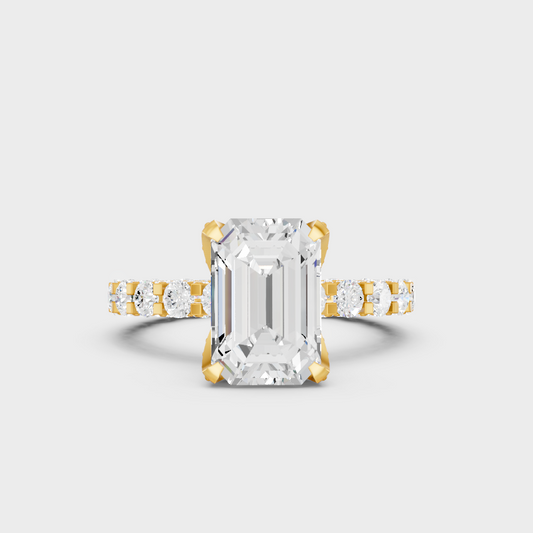 Luxury Emerald And Round Diamond Eternity Ring In Yellow Gold