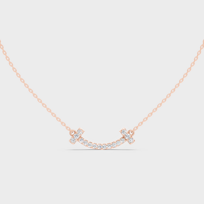 Elegant Round Cut Diamond Pendant Yellow Gold