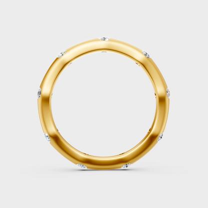 Sustainable Yellow Gold Wedding Band With A Brilliant Round Diamond