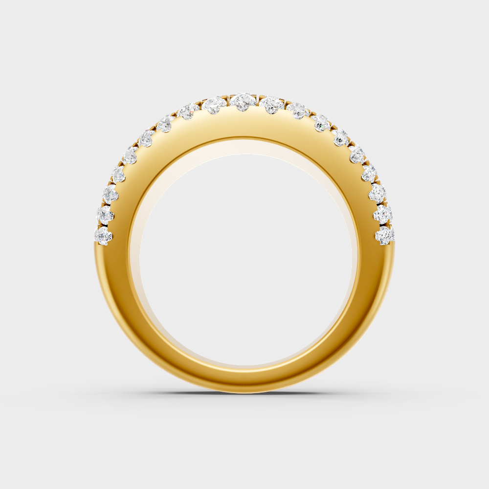 Sustainable Yellow Gold Wedding Band With A Brilliant Round Diamond.